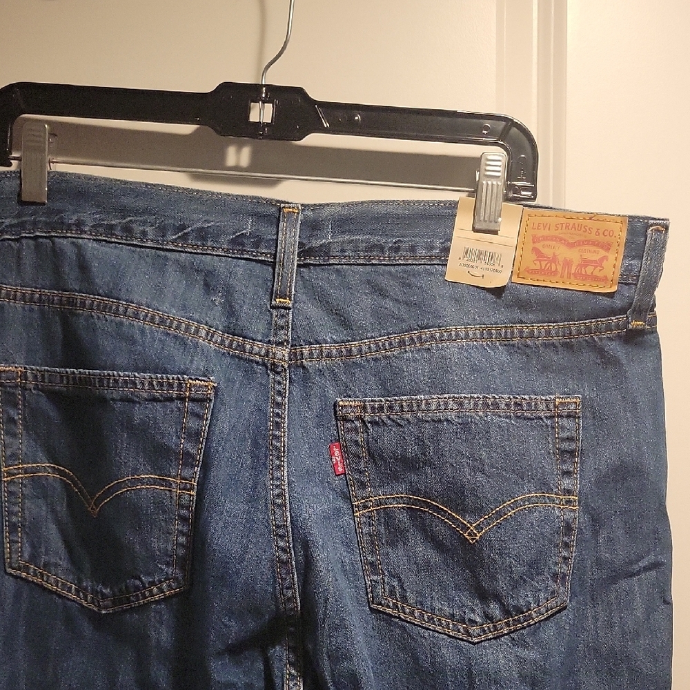 Levis Blue Jeans NWT - Picture 3 of 6